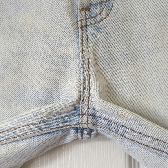 Levi's 90's Vintage 512 Light Wash High Waisted Slim Fit Tapered Leg Mom Jeans 5 - Picture 12 of 16